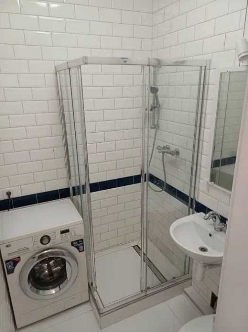 Оренда 2к квартири вул. Єреванська 17 Киев - изображение 1