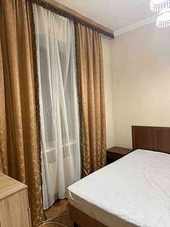 Простора однокімнатна квартира в центрі міста на Великій Васильківські Київ