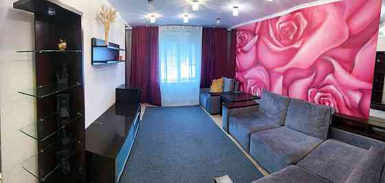 Севастопольська площ Ернста 1кім з меб та техн Київ