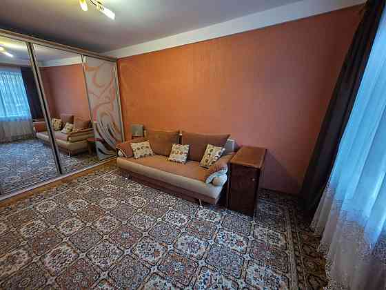 Затишна 2-кімнатна квартира вул. Космічна 5 Дарниця - Чернігавська Київ