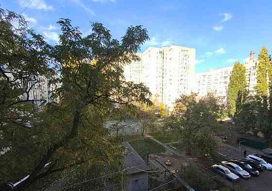 1-комнатная в кирпичном доме на Таирова в районе Южного рынка Одеса