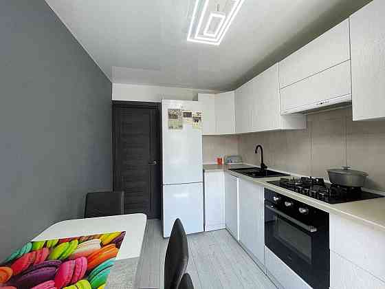 Продається 2к квартира в центрі Івано-Франківська, навпроти озера. Івано-Франківськ