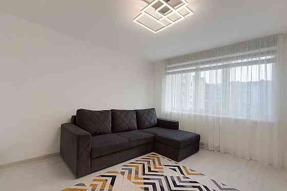 Продається 2к квартира в центрі Івано-Франківська, навпроти озера. Івано-Франківськ