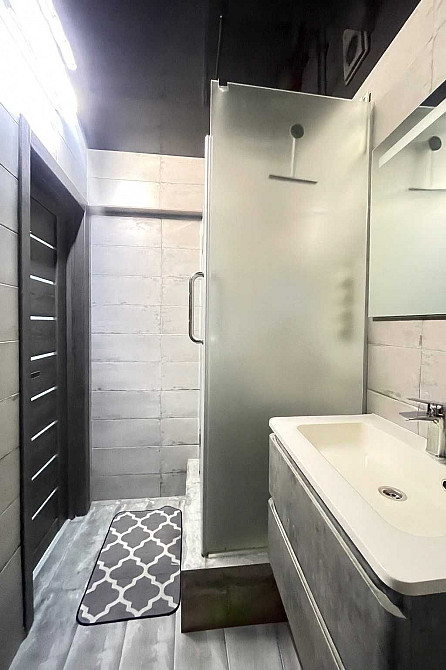 Продається 2к квартира в центрі Івано-Франківська, навпроти озера. Івано-Франківськ - зображення 5