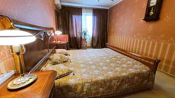 Простора 3-кімнатна квартира 85 м² вул. Урлівська 9 Київ