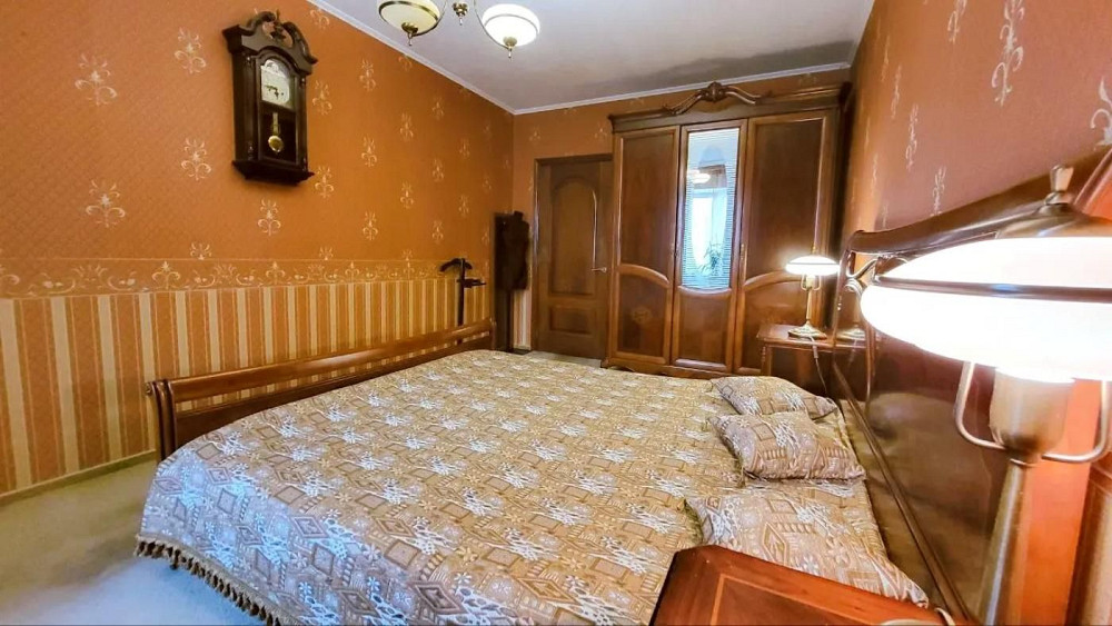 Простора 3-кімнатна квартира 85 м² вул. Урлівська 9 Київ - зображення 8