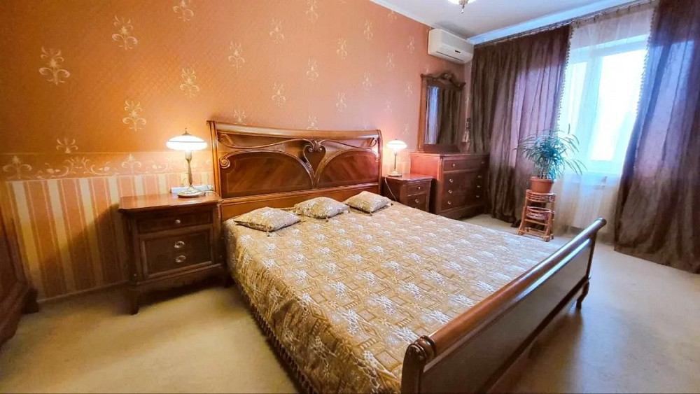 Простора 3-кімнатна квартира 85 м² вул. Урлівська 9 Київ - зображення 7