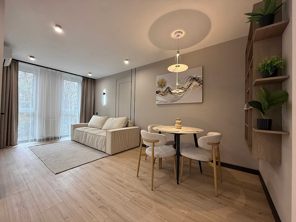 Продаж квартири з авторським ремонтом в ЖК Америка Львів - зображення 1