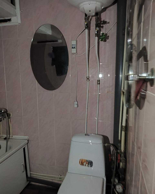 Срочно 1-кімнатна квартира вул.Миколи Ткачова (Мухіної) Кривий Ріг - зображення 4