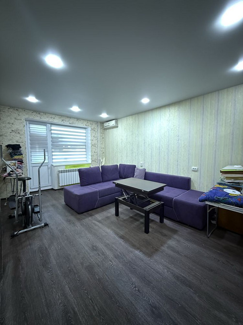 Продажа 3 ком. 4 мкрн. Левый берег Кам`янське (Запорізька обл.) - зображення 1