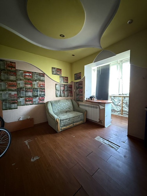 Продажа 3 ком. 4 мкрн. Левый берег Кам`янське (Запорізька обл.) - зображення 2