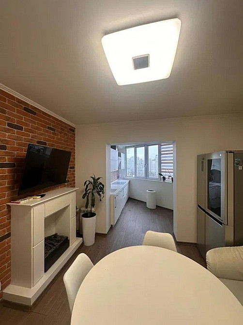 Світла та затишна 3-кімнатна квартира вул. Драгоманова 12-А. Київ - зображення 8