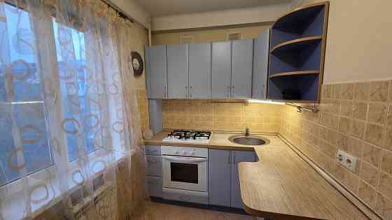 Продам 1 к. Хрущівку Межова 15, Виноградар Київ