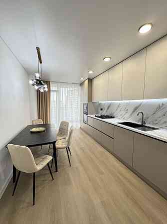 Продам шикарну велику 1,5 кімнатну квартиру із інд.газовим оп, балкон Івано-Франківськ