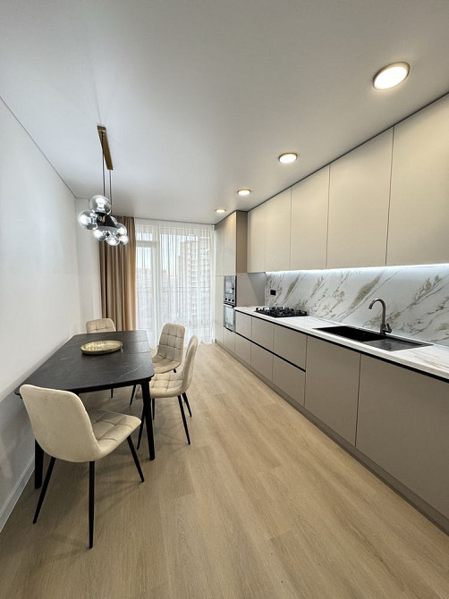 Продам шикарну велику 1,5 кімнатну квартиру із інд.газовим оп, балкон Івано-Франківськ - зображення 1