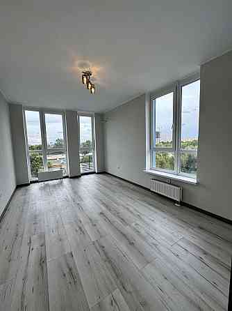 Світла 2-кімнатна квартира 70 м² з сучасним ремонтом ЖК Причал 8 Київ