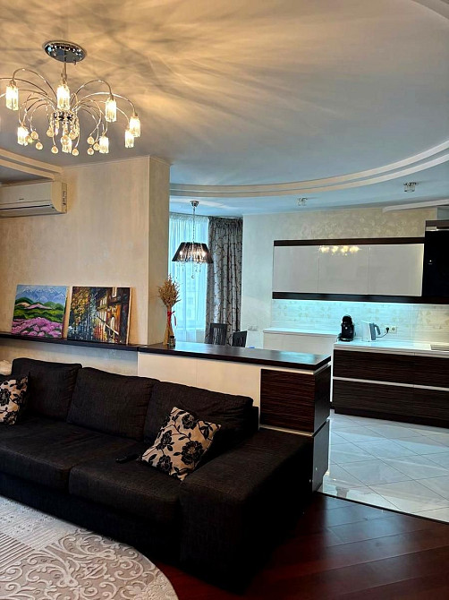 Простора та світла 4-к квартира вид на Дніпро вул. Дніпроська наб. 19 Київ - зображення 5