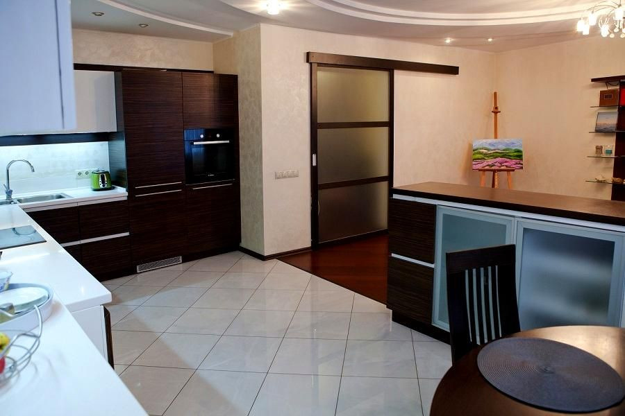 Простора та світла 4-к квартира вид на Дніпро вул. Дніпроська наб. 19 Київ - зображення 4