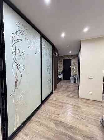 Продам 3-комн квартиру в районе Червоного Казачества ул. Дніпро