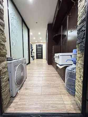 Продам 3-комн квартиру в районе Червоного Казачества ул. Дніпро