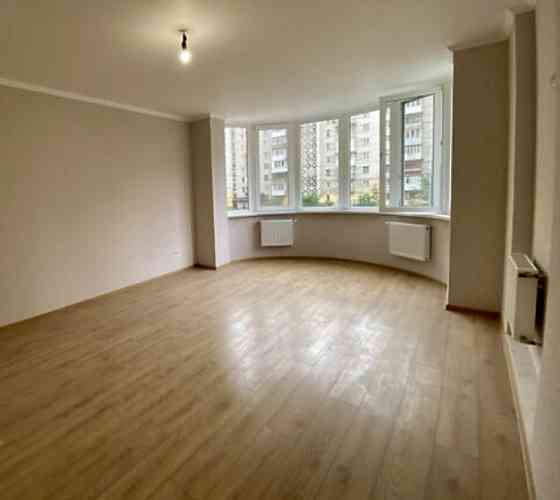 Простора свіжа квартира в чудовій локації Вінниця