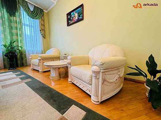 Дворівнева квартира в австрійському будинку по вул. Грушевського Івано-Франківськ