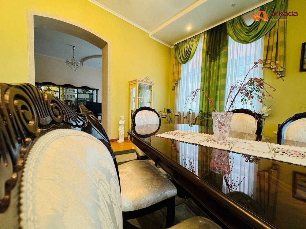 Дворівнева квартира в австрійському будинку по вул. Грушевського Івано-Франківськ - зображення 1