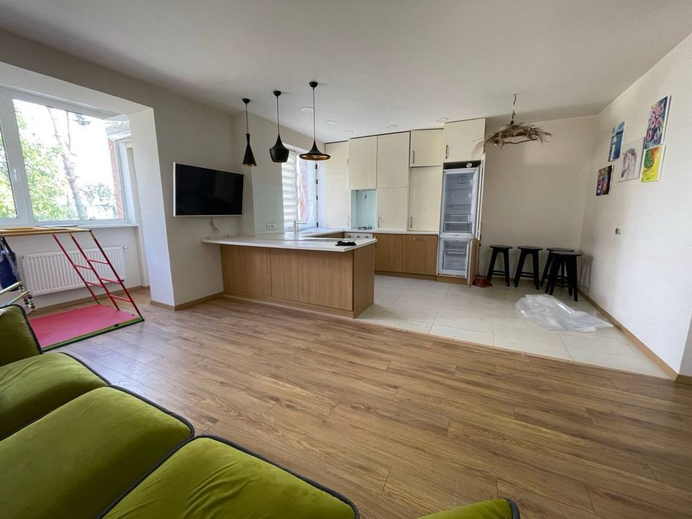 Велика Двух кімнатна квартира Центр Ірпінь Ірпінь - зображення 1