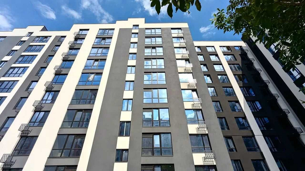 Велика 1 км квартира 47м2 в зданому будинку Івано-Франківськ - зображення 1