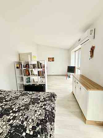 Однокімнатна квартира з ремонтом світла Гостомель Гостомель