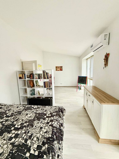 Однокімнатна квартира з ремонтом світла Гостомель Гостомель - зображення 2