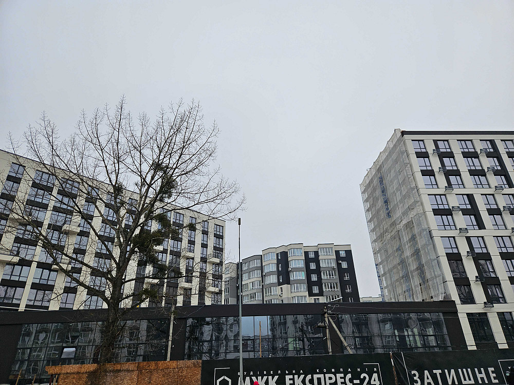 Двокімнатна біля Озера. Бізнес клас. 4 поверх! Крихівці - зображення 1