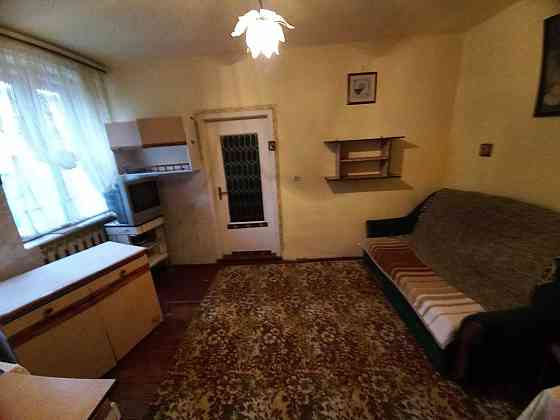 Продається 1 кімн кватира в приватному будинку, близько до центру Ужгород