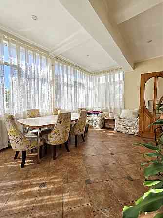 ЦЕНТР! Здам ПРОСТОРУ 3х кімнатну з ДВОРОМ, УНіВЕРСИТЕТСЬКА - Сковороди Chernivtsi