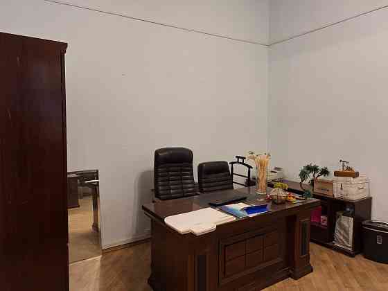 Оренда квартири по вул Станіславського.Площа 97 м.кв.,,2/ 5 поверховог Київ