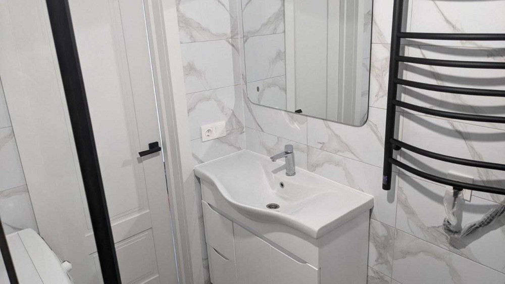 Центральний парк! Видова квартира з дизайнерським ремонтом! Ірпінь - зображення 5