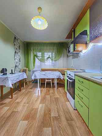 Оренда затишної трикімнатної в Дарниці Київ