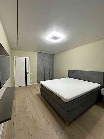 Оренда 1 кім.квартири з виглядом на озеро вул. Львівська ЖК Хвиля Люкс Briukhovychi