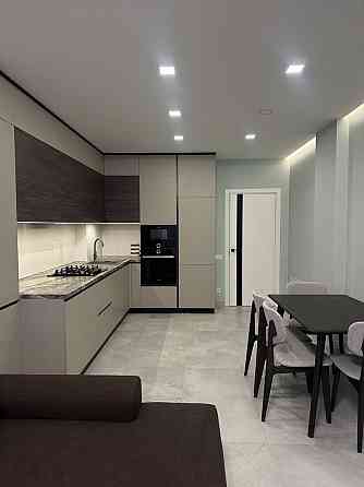 Оренда 1 кім.квартири з виглядом на озеро вул. Львівська ЖК Хвиля Люкс Briukhovychi