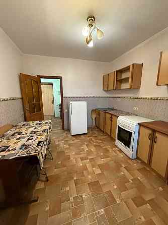 Сдам долгосрочно однокомнатную квартиру на ул.Заболотного/Сахарова. Одеса