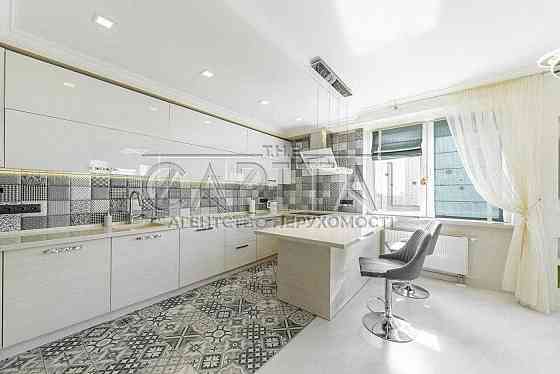 Київ, Голосіївський район, пр-т Глушкова Академіка, 9д Kyiv