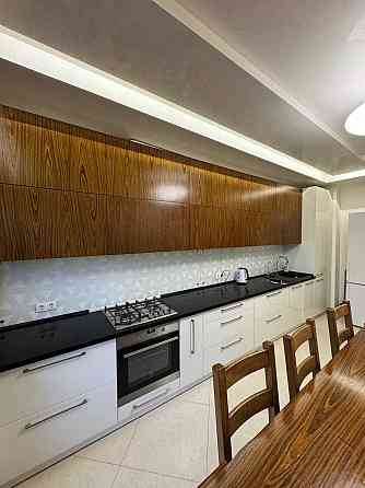 Оренда квартири в новобудові бізнес класу. Панорамний вигляд на місто Львів