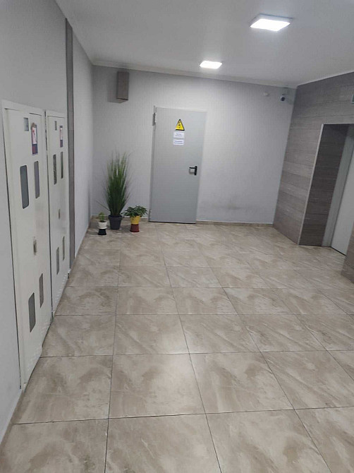 Здам 2 кімн. квартиру в 14 поверховій будівлі по вул. Шевченко 46 Чернігів - зображення 2