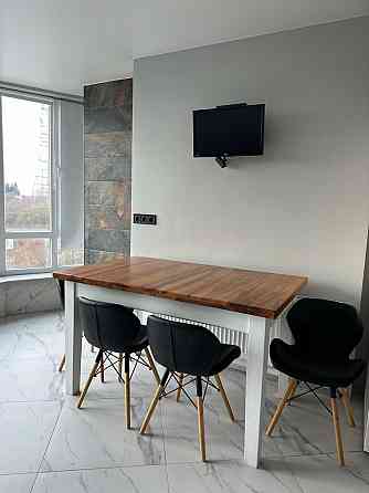 Оренда двоповерхвої квартири з каміном Хмельницький