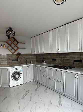 Оренда двоповерхвої квартири з каміном Хмельницький