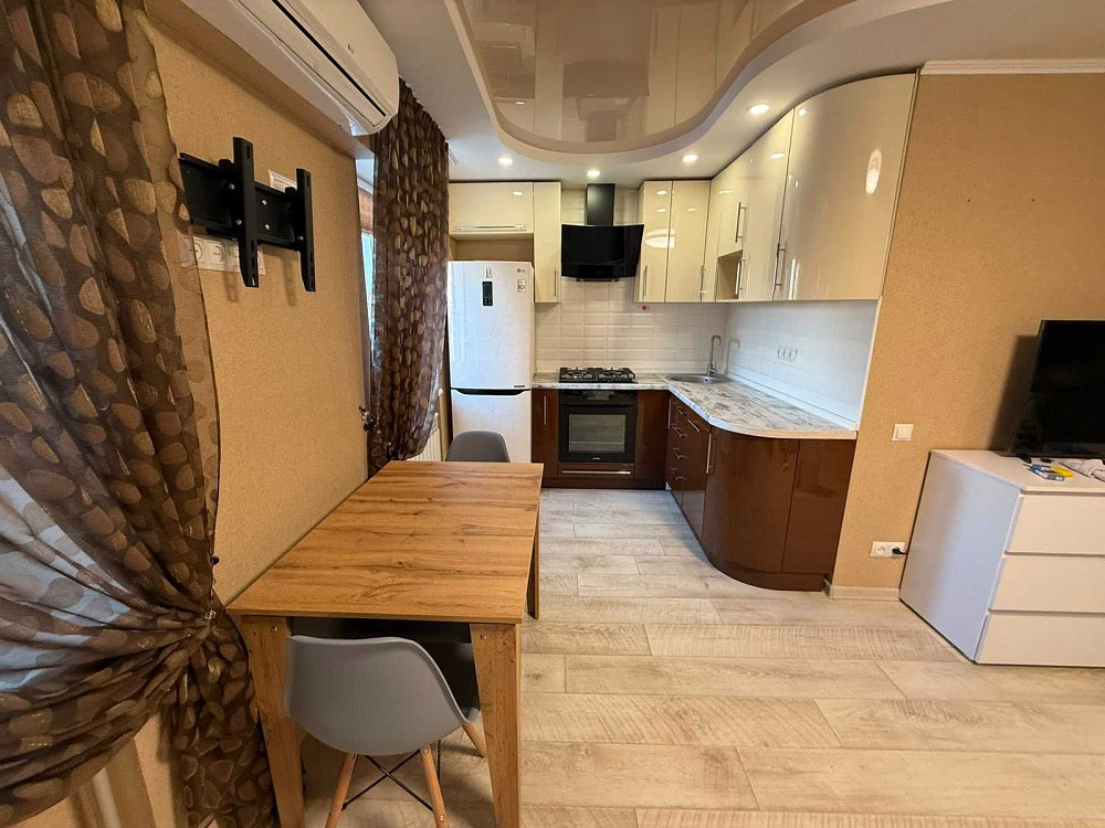 +Сдам 1 ком.квартиру ул.Одесская,ремонт,мебель,техника 10000+ком.усл. Запоріжжя - зображення 1