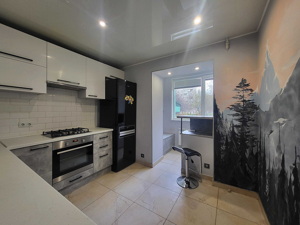 Стильна трикімнатна квартира на Конякіна! Луцьк - зображення 1