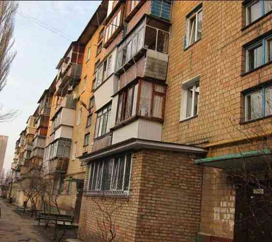 2 к квартира вул  Чорних Запорожців 11 б Дніпровський р-н Kyiv