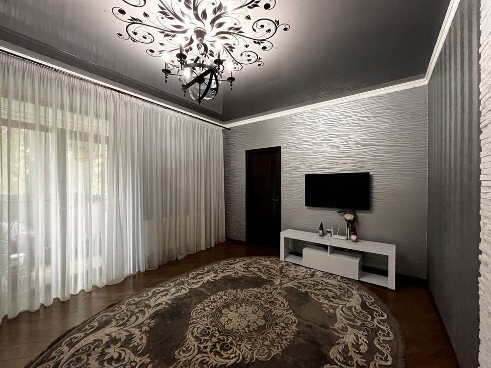 3-х кімнатна Сталінка Югок 9-квартал Кривий Ріг - зображення 1