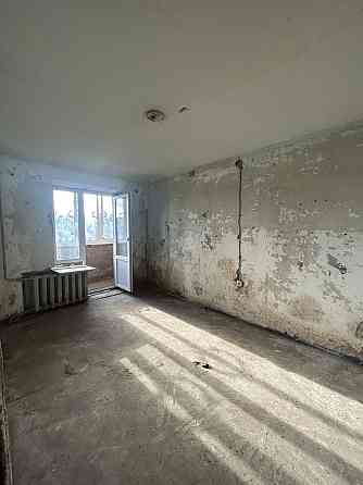 Продам 2-х кімнатну квартиру, мікрор-н Жовтневий (навпроти АТБ) Кам`янець-Подільський